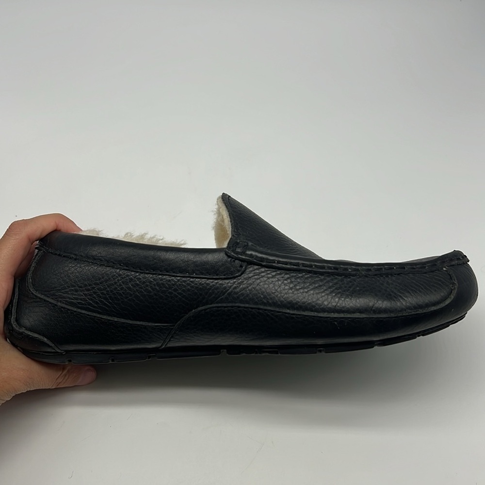 UGG - Ascot Grain Black Leather Shearling Sheepskin Lightweight Slippers Size 7 - Picture 15 of 16